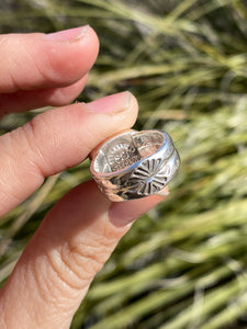 Aloe Variscite Chunky Ring with Hammered Band—size 4/4.25