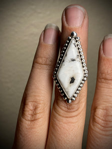 White Buffalo Beaded Kite Ring - size 5.25