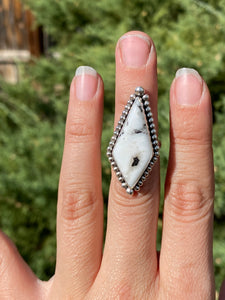 White Buffalo Beaded Kite Ring - size 5.25