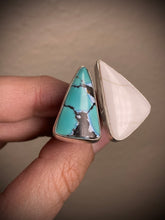 Load image into Gallery viewer, Snowlake Turquoise and White Buffalo Double Ring - size 8.5/9