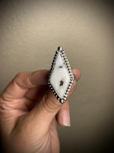 White Buffalo Beaded Kite Ring - size 5.25