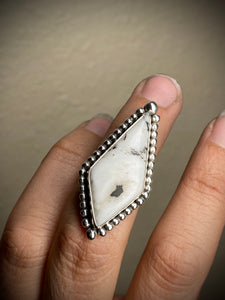 White Buffalo Beaded Kite Ring - size 5.25