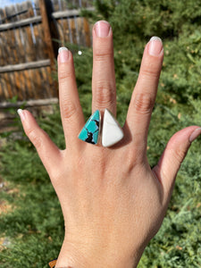 Snowlake Turquoise and White Buffalo Double Ring - size 8.5/9