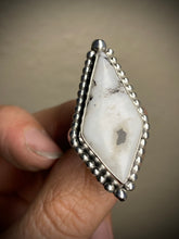 Load image into Gallery viewer, White Buffalo Beaded Kite Ring - size 5.25